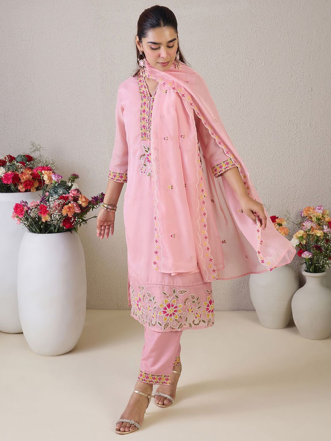 Dhiyona IE Women Floral Embroidered Kurta with Trousers & Dupatta
