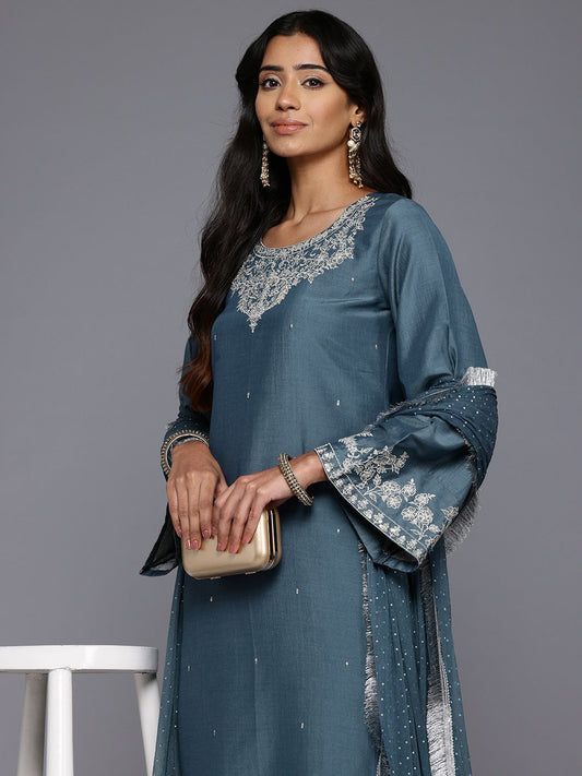 Dhiyona VA Women'sFloral Embroidered Kurta With Trousers & Dupatta