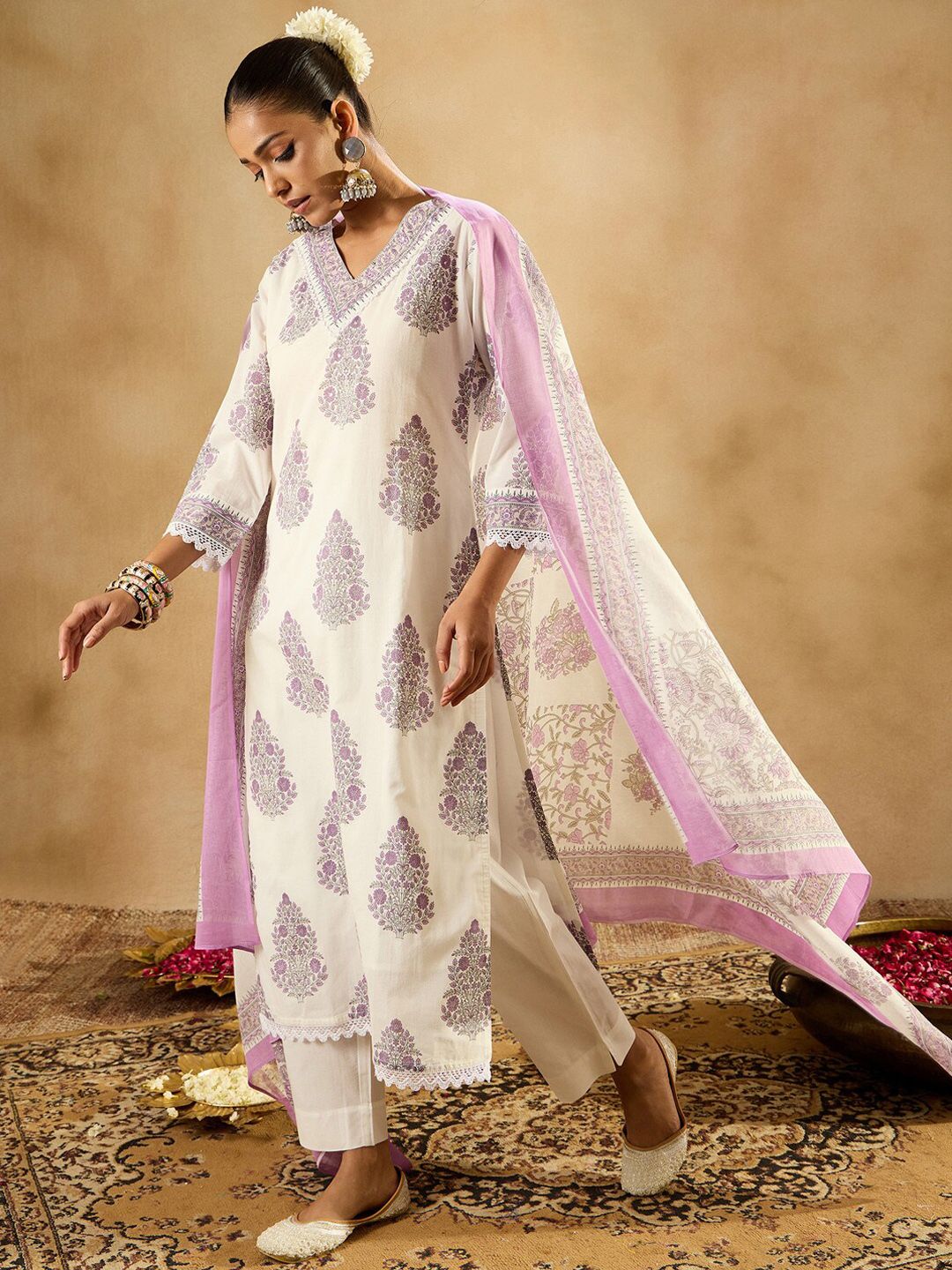 Floral Printed Regular Sequinned Pure Cotton Kurta with Trousers & Dupatta