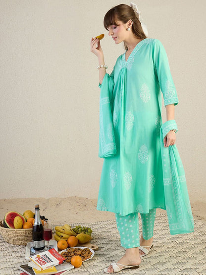 Dhiyona IE Women Floral Printed Regular Pure Cotton Kurta with Trousers & With Dupatta
