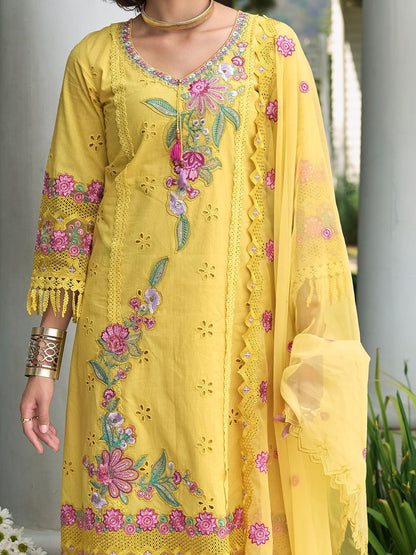 Women Floral Embroidered Regular Sequinned Pure Cotton Kurta with Trousers & With Dupatta