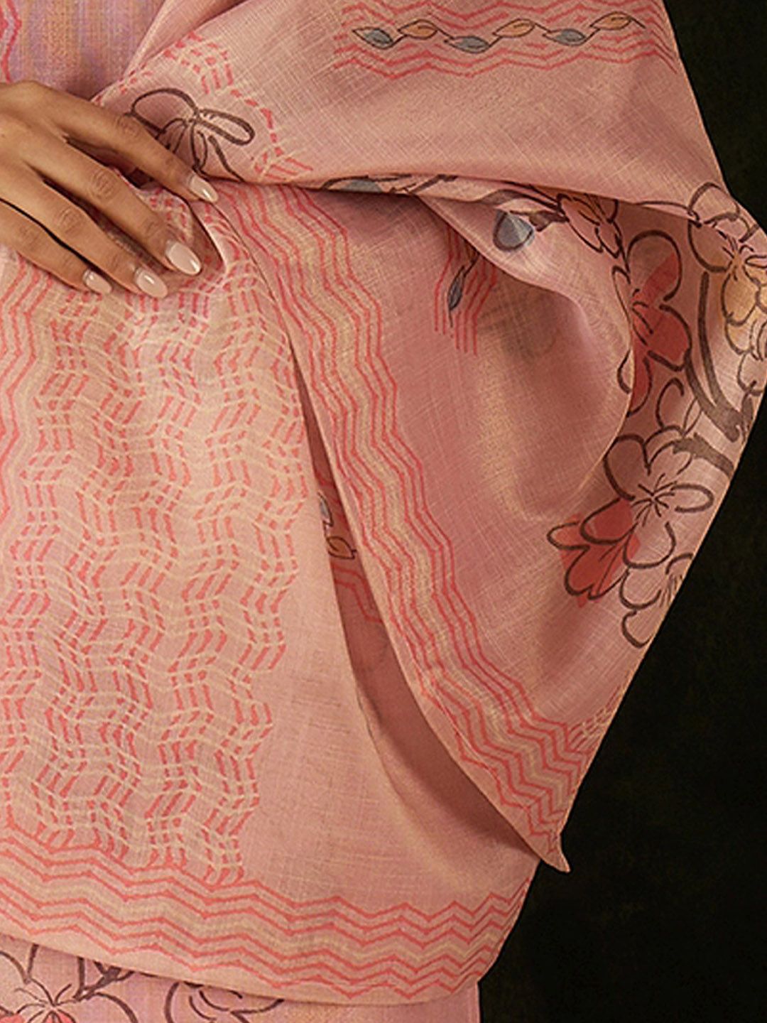 Women Floral Printed Regular Kurta with Trousers & With Dupatta