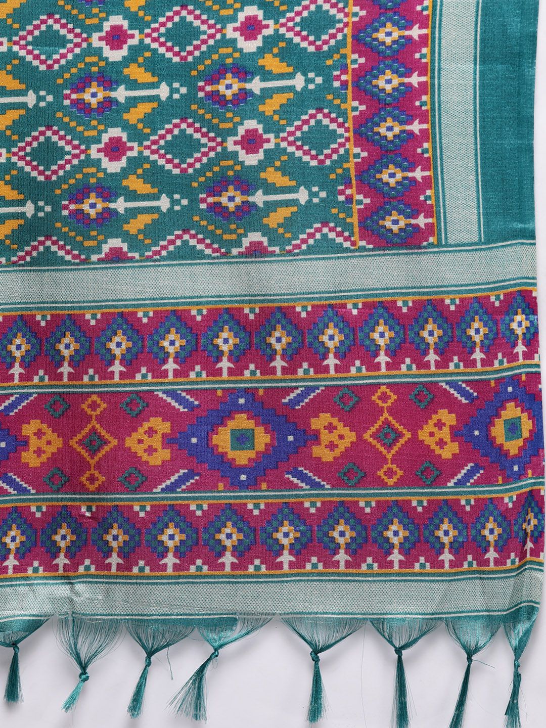 Dhiyona VA Women's Floral Yoke Design Regular Sequinned Kurta with Trousers & With Dupatta