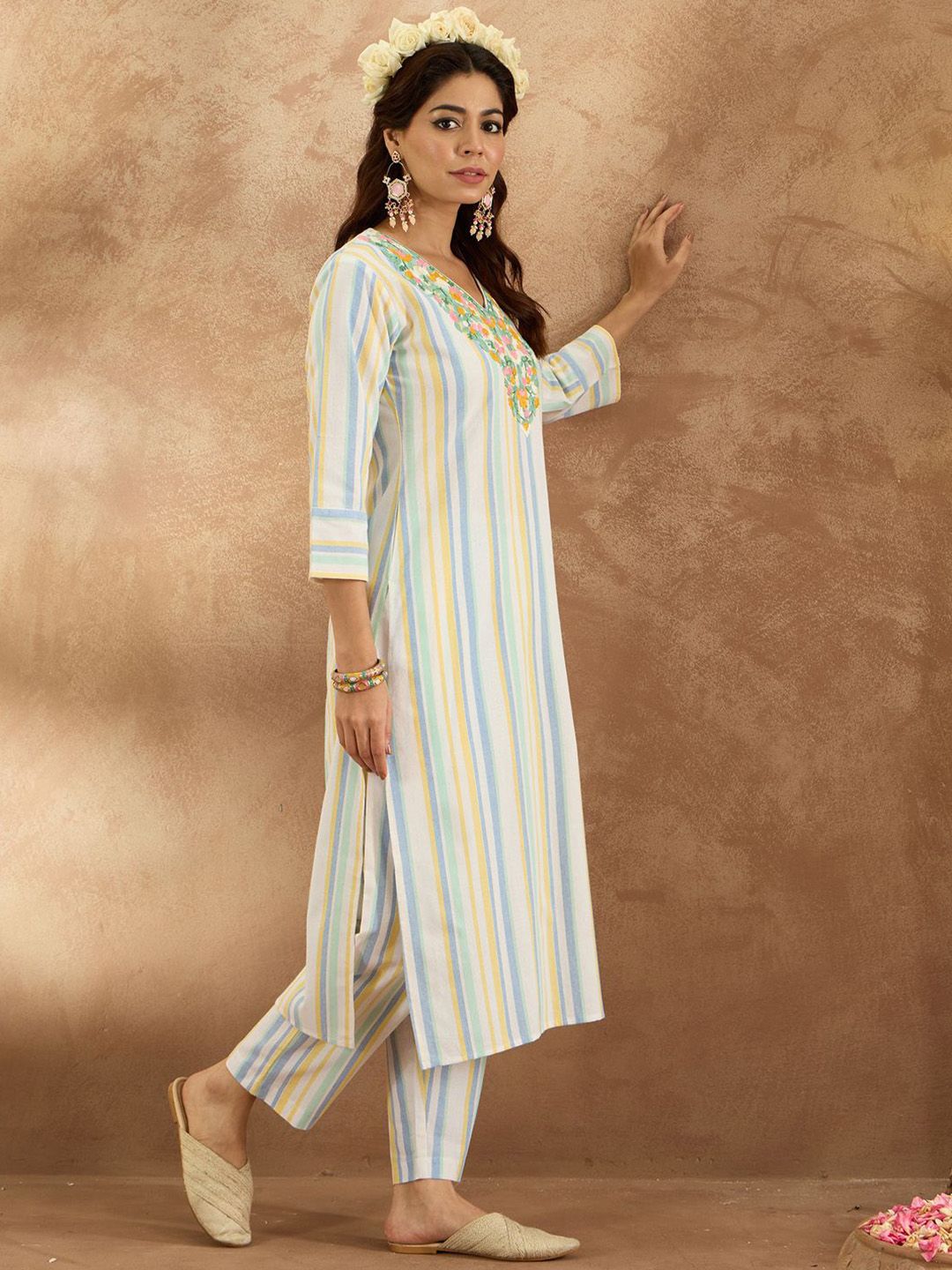 Dhiyona IE Women Floral Embroidered Regular Thread Work Pure Cotton Kurta with Trousers