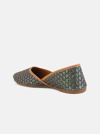 Dhiyona AK Printed Round Toe Mojaris