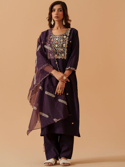 Dhiyona PD Women Round Neck Embroidered Kurta With Trousers & Dupatta