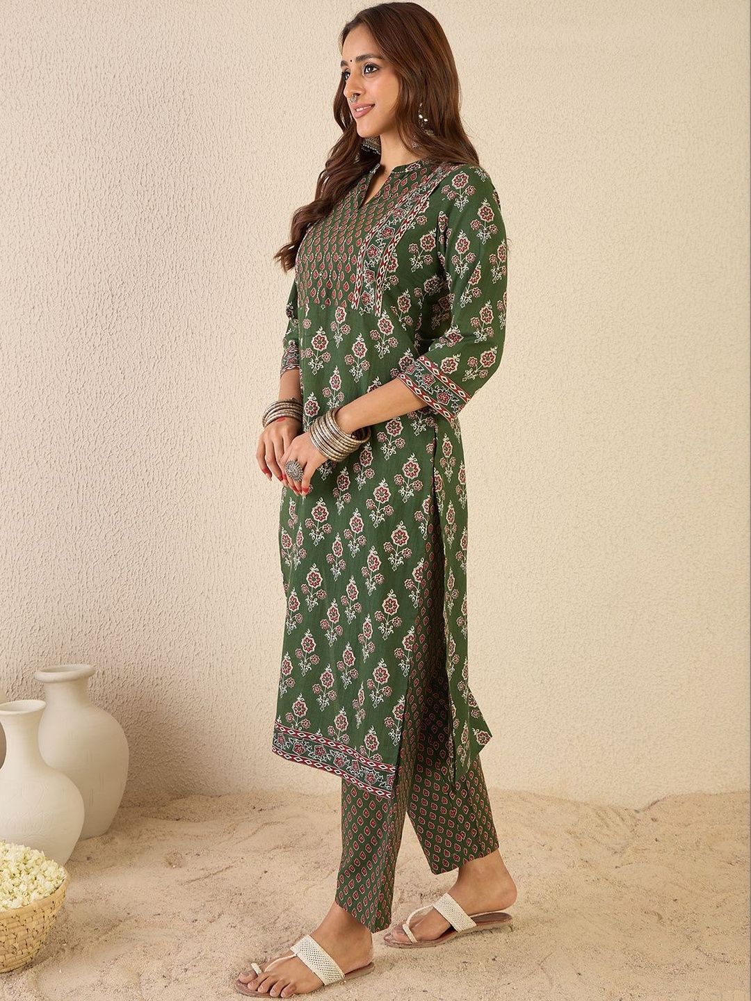 Women Ethnic Motifs Printed Regular Pure Cotton Kurta with Trousers