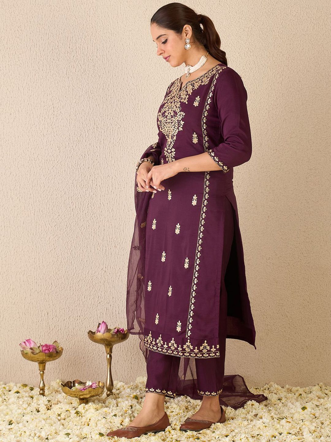 Ethnic Motifs Embroidered Gotta Patti Work Kurta With Trousers & Dupatta