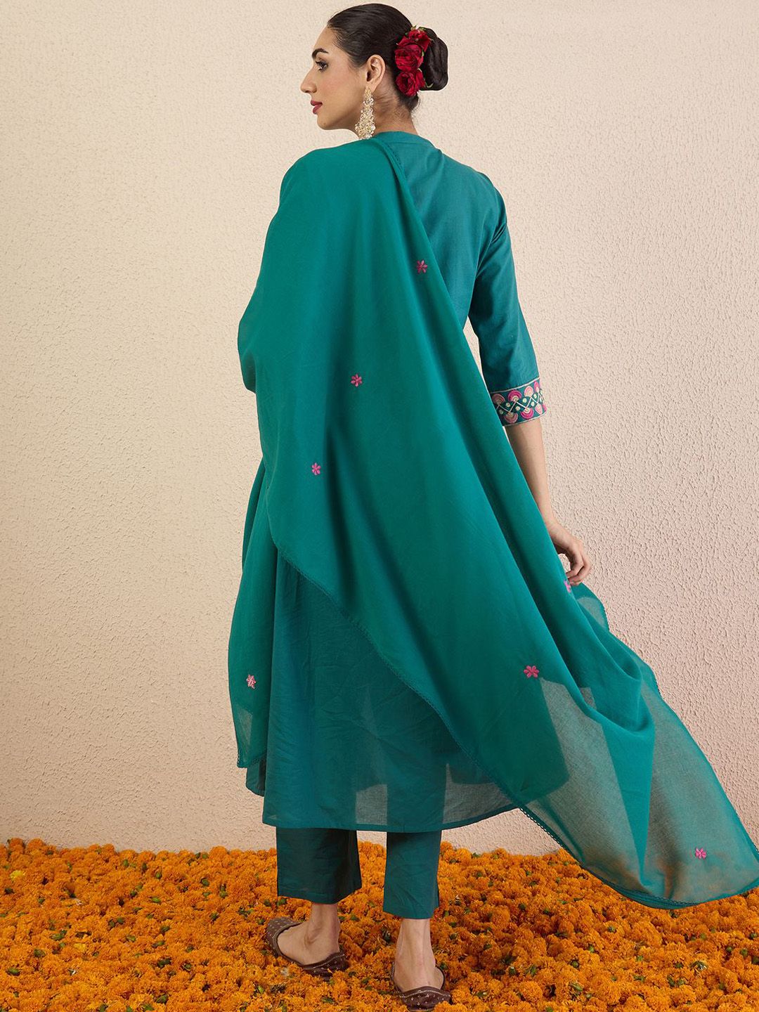 Floral Embroidered Thread Work Pure Cotton Kurta with Trousers & Dupatta