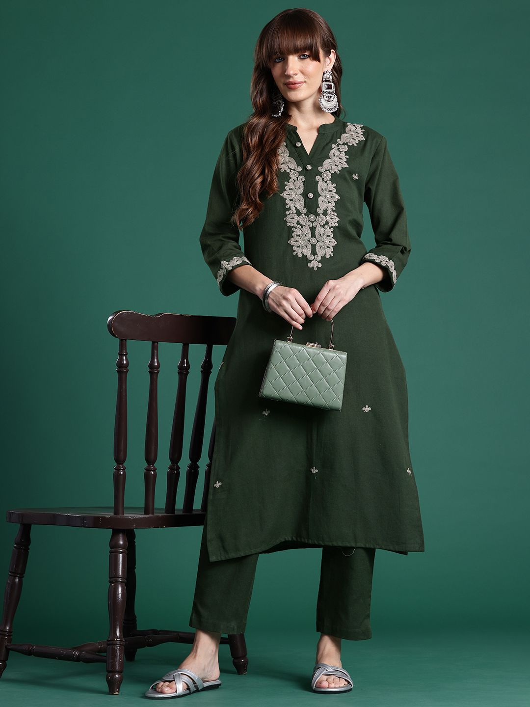 Floral Embroidered Thread Work Pure Cotton Kurta & Trousers