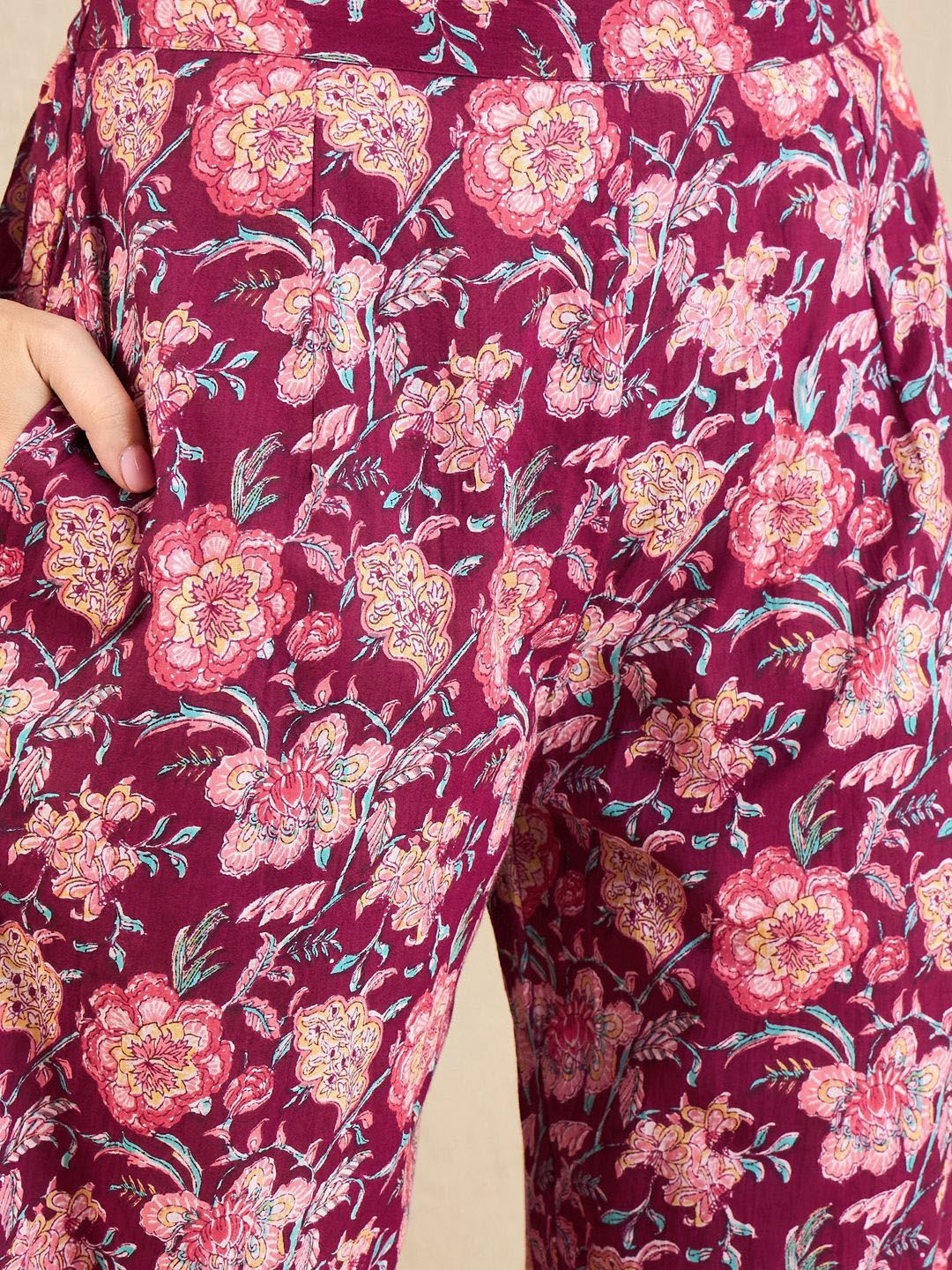 Dhiyona IE Floral Embroidered Notch Neck Thread Work Straight Kurta With Palazzos & Dupatta
