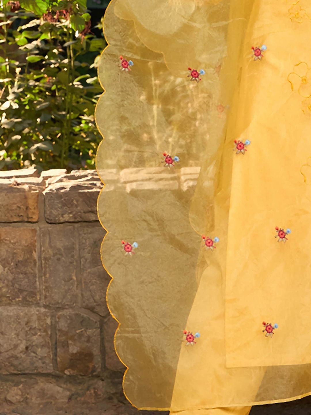 Dhiyona IE Ethnic Motifs Embroidered Thread Work Pure Cotton Kurta with Trousers & Dupatta