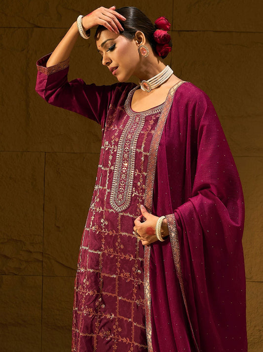 Dhiyona IE Floral Embroidered Straight Kurta With Trousers And Dupatta