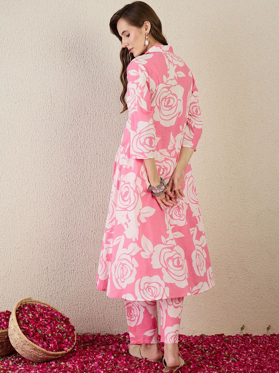 Women Floral Printed Regular Pure Cotton Kurta with Trousers