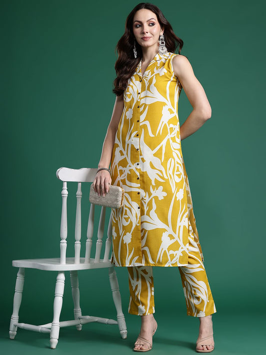 Dhiyona IE Women Printed Regular Linen Kurta with Trousers