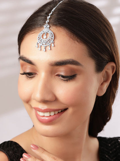 Dhiyona RJ Women's Silver-Plated Cubic Zicronia Studded Premium Maang Tikka