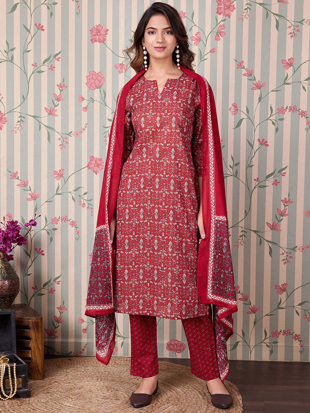 Dhiyona OD  Floral Printed Regular Pure Cotton Kurta with Trousers & Dupatta