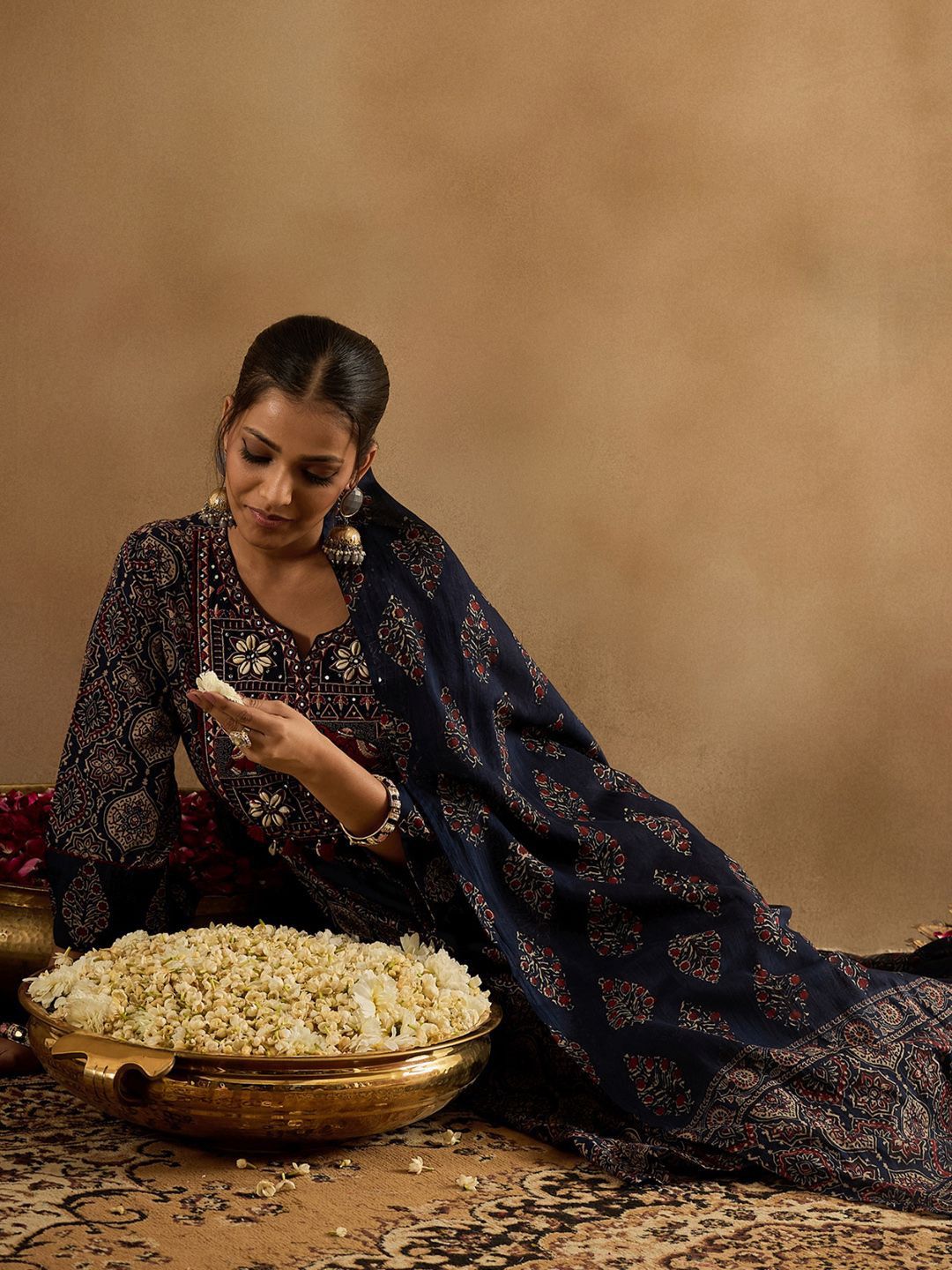 Dhiyona IE Women Ethnic Motifs Embroidered Panelled Mirror Work Pure Cotton Kurta