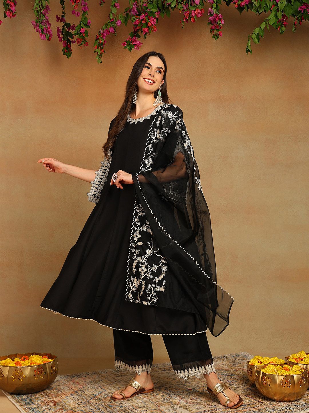 Dhiyona KL Ethnic Motifs Embroidered Empire Thread Work Kurta with Palazzos & Dupatta