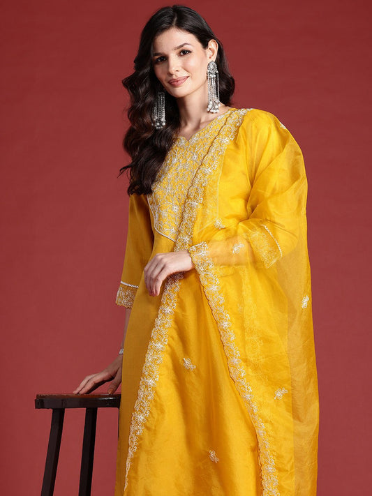 Dhiyona IE Floral Embroidered Thread Work Kurta with Trousers & Dupatta