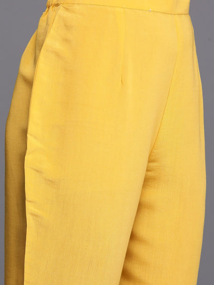 Women Floral Embroidered Regular Thread Work Kurta with Trousers & Dupatta