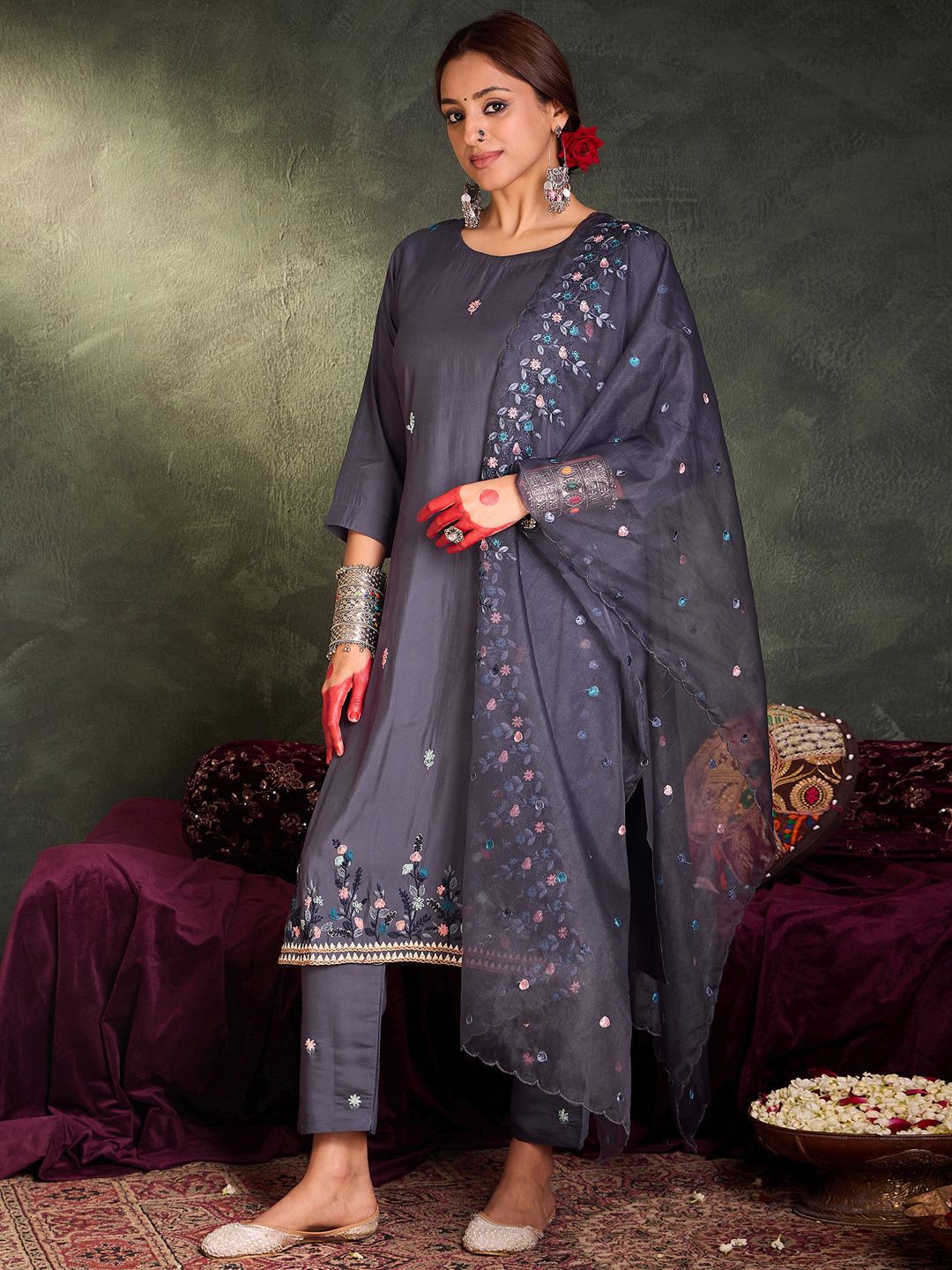 Floral Embroidered Thread Work Straight Kurta With Trousers & Dupatta