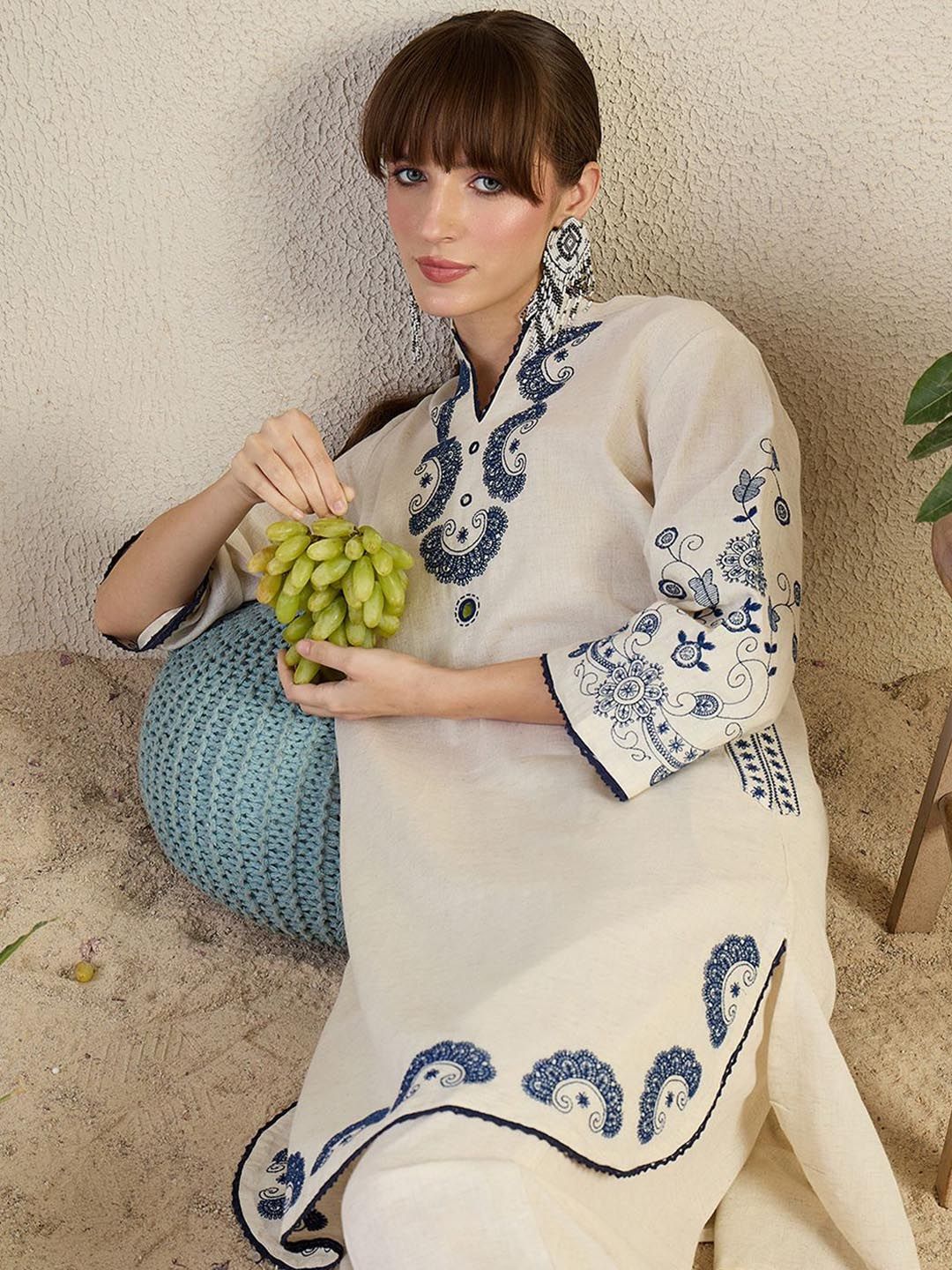 Dhiyona IE Embroidered Tunic With Trouser Co-Ords