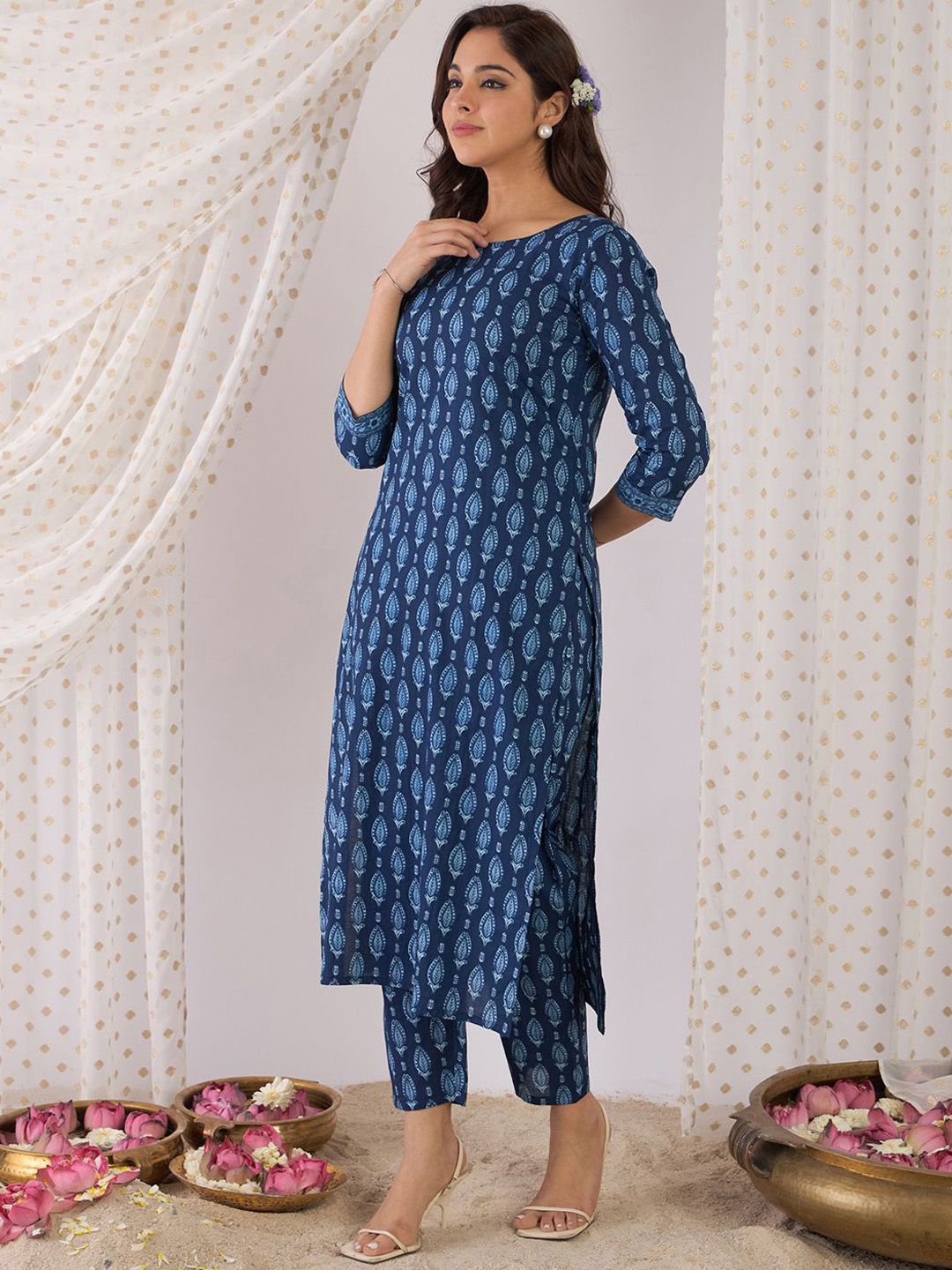 Dhiyona IE Floral Printed Pure Cotton Straight Kurta With Trousers