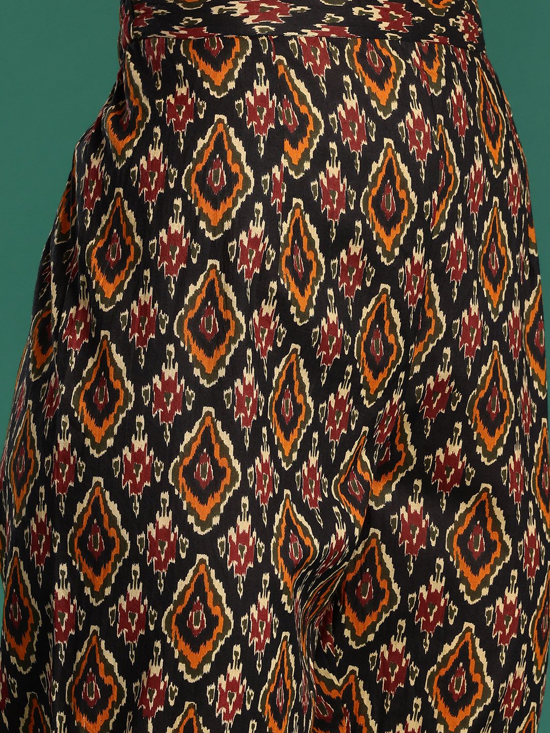Dhiyona IE Printed Pleated Pure Cotton Kurta with Trousers