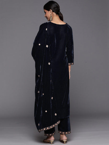 Dhiyona VA Women's Winter Velvet Embroidered Kurta with Trousers & With Dupatta