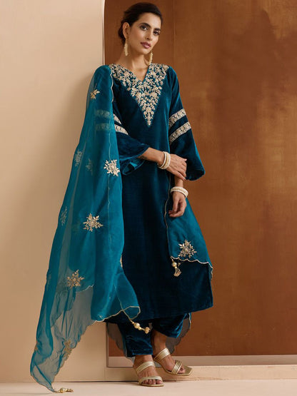 Dhiyona IS Women's Women Floral Embroidered Regular Thread Work Velvet Kurta with Trousers & With Dupatta