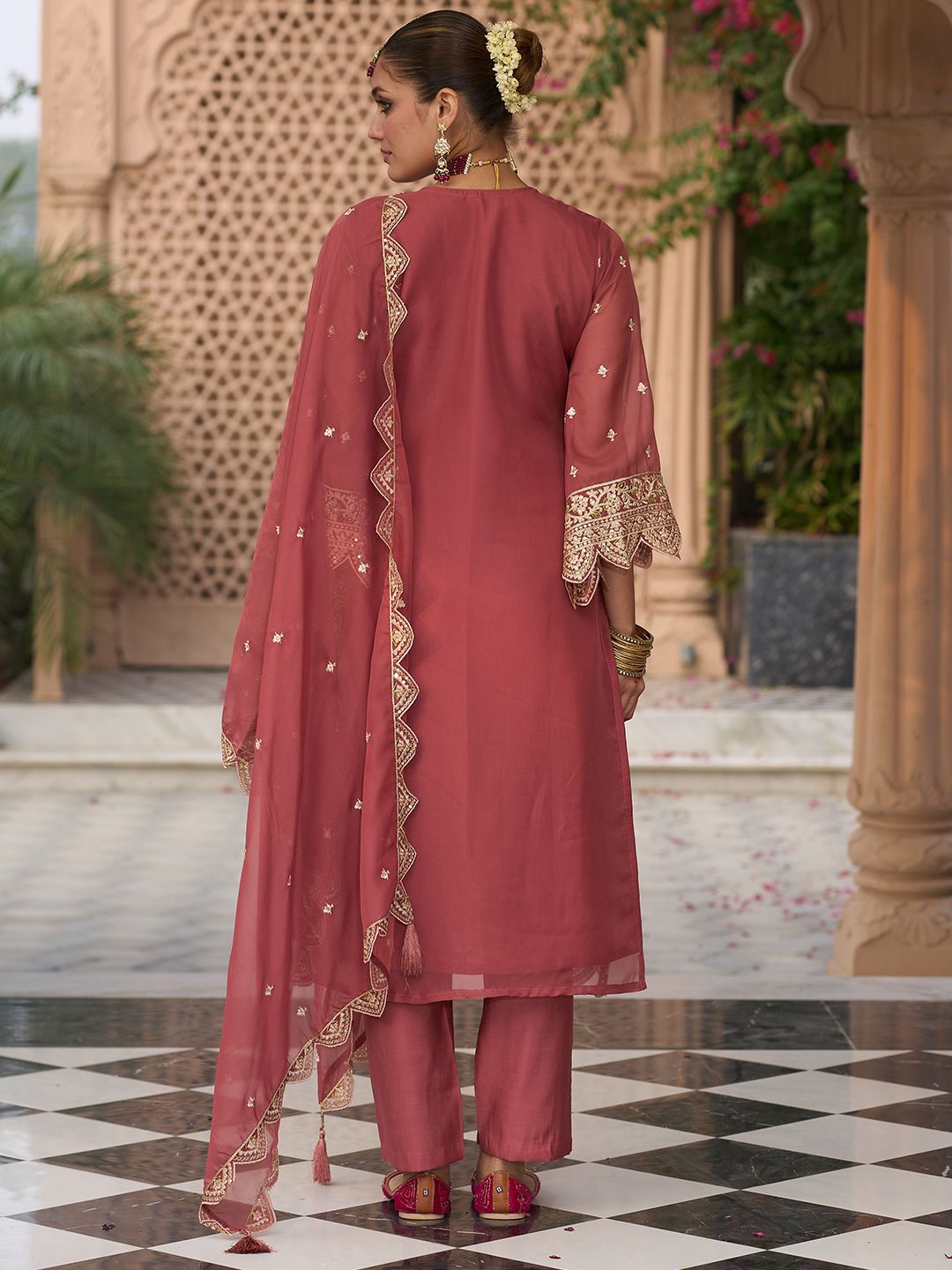 Floral Embroidered Notch Neck Zari Organza Kurta With Trousers And Dupatta