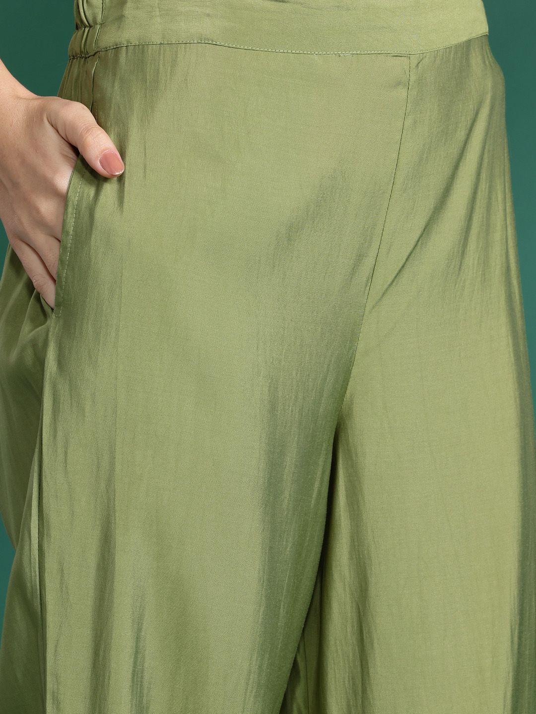 Ethnic Motifs Embroidered Gotta Patti Kurta With Trousers & Dupatta