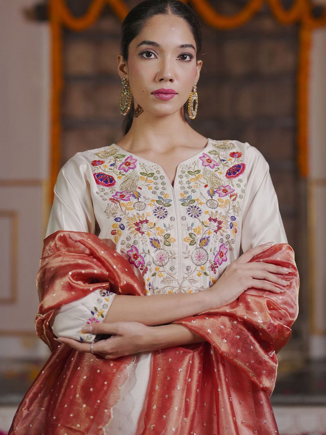 Dhiyona IE Floral Embroidered Thread Work Liva Kurta With Trousers & Dupatta