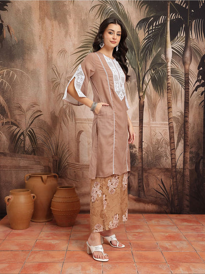 Dhiyona SN Women's Yoke Design Regular Thread Work Kurta with Patiala & With Dupatta