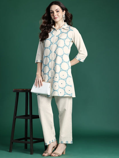 Women Floral Printed Regular Kurti with Trousers