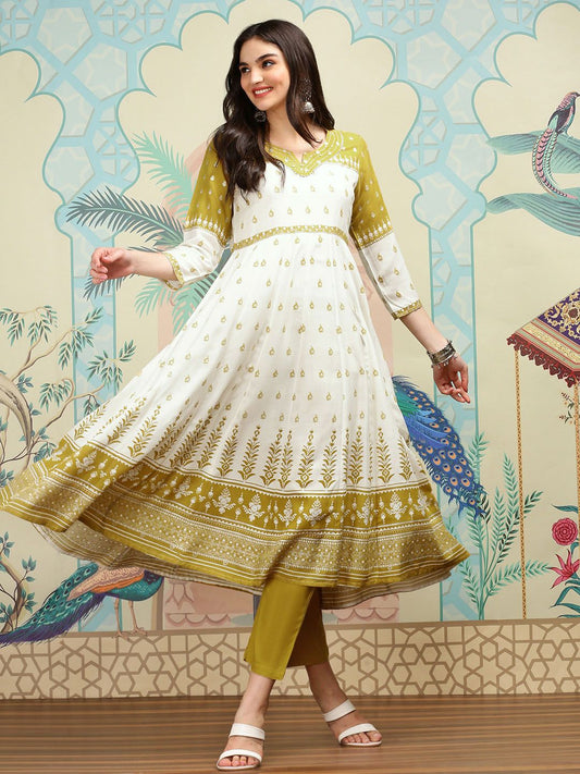 Dhiyona IS Women's Floral Printed Notch Neck Anarkali Kurta with Trousers