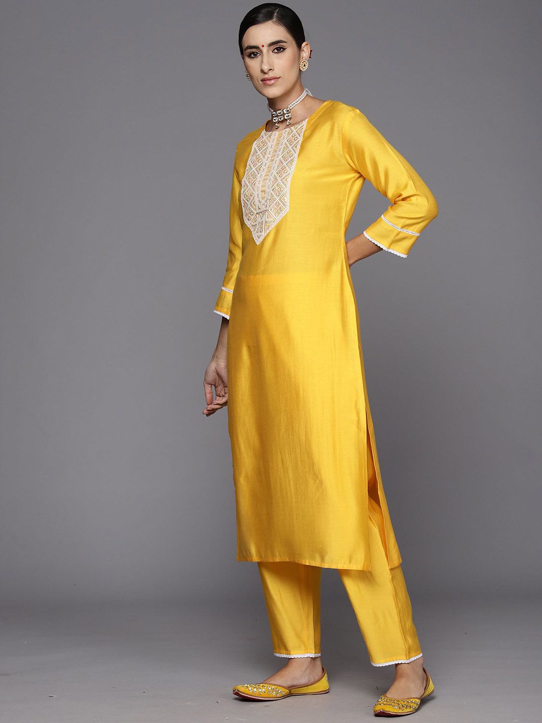 Dhiyona IE Floral Yoke Design Regular Sequinned Liva Kurta with Trousers & Dupatta