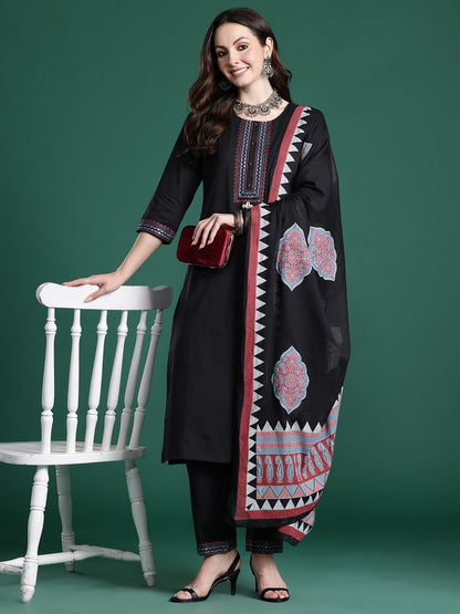 Embroidered Regular Beads & Stones Pure Cotton Kurta with Trousers & With Dupatta