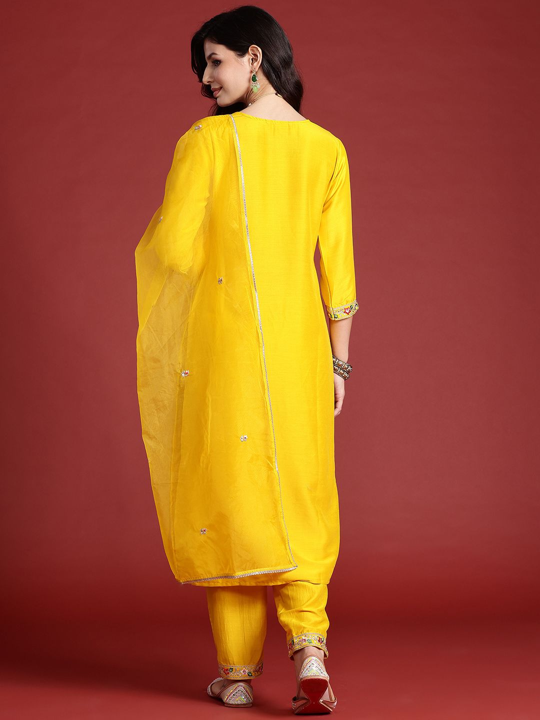 Ethnic Motifs Embroidered Sequinned Kurta With Trousers & Dupatta