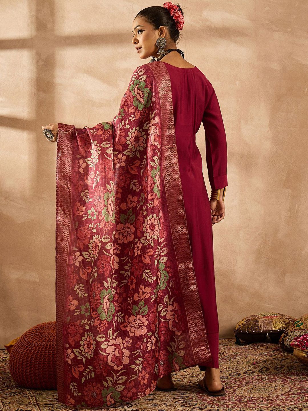 Dhiyona IE Women Floral Embroidered Regular Thread Work Kurta with Trousers & With Dupatta