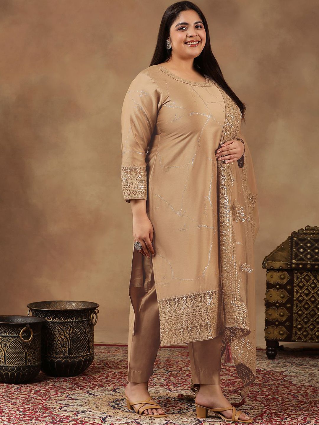 Dhiyona IN Size Abstract Printed & Embroidered Kurta With Trousers & Dupatta