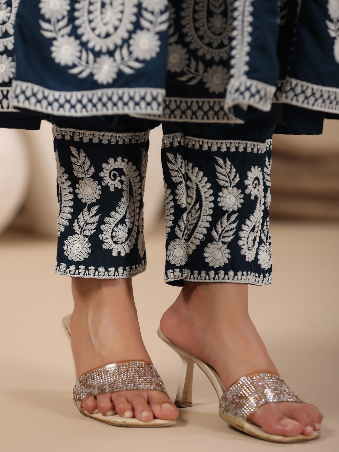 Dhiyona IS Women's Ethnic Motifs Embroidered Thread Work Anarkali Kurta With Trousers