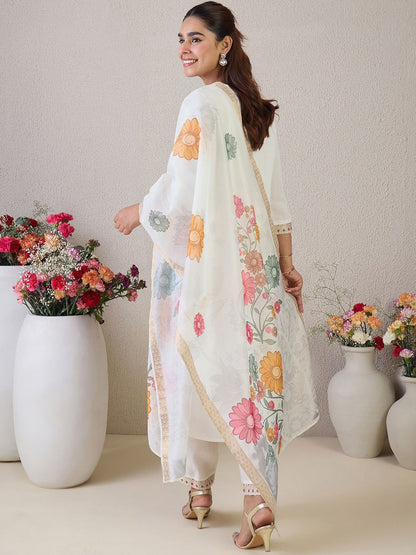 Dhiyona IE Women Floral Embroidered Kurta with Trousers & Dupatta