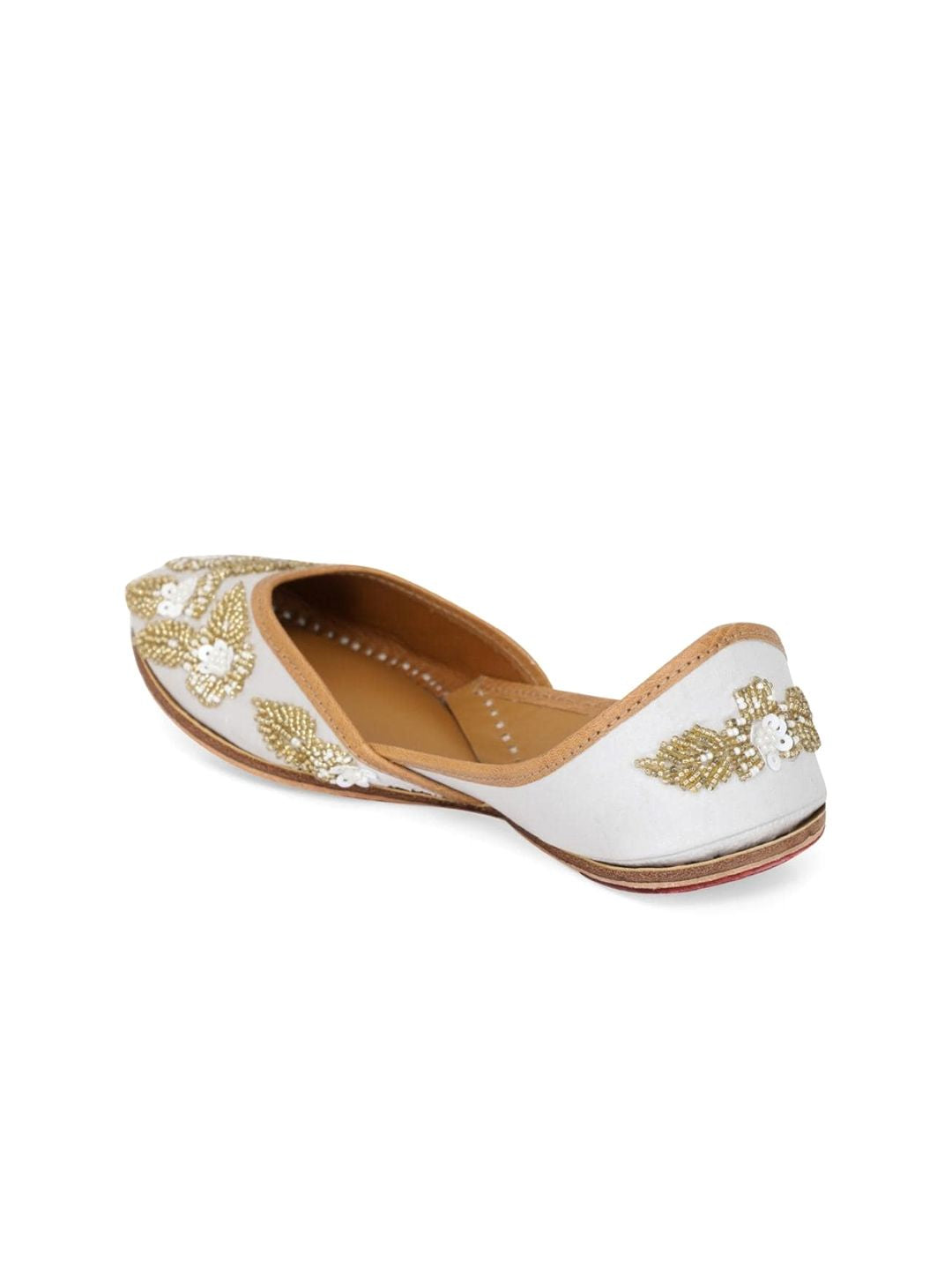 Dhiyona HOP Embroidered Ethnic Mojaris