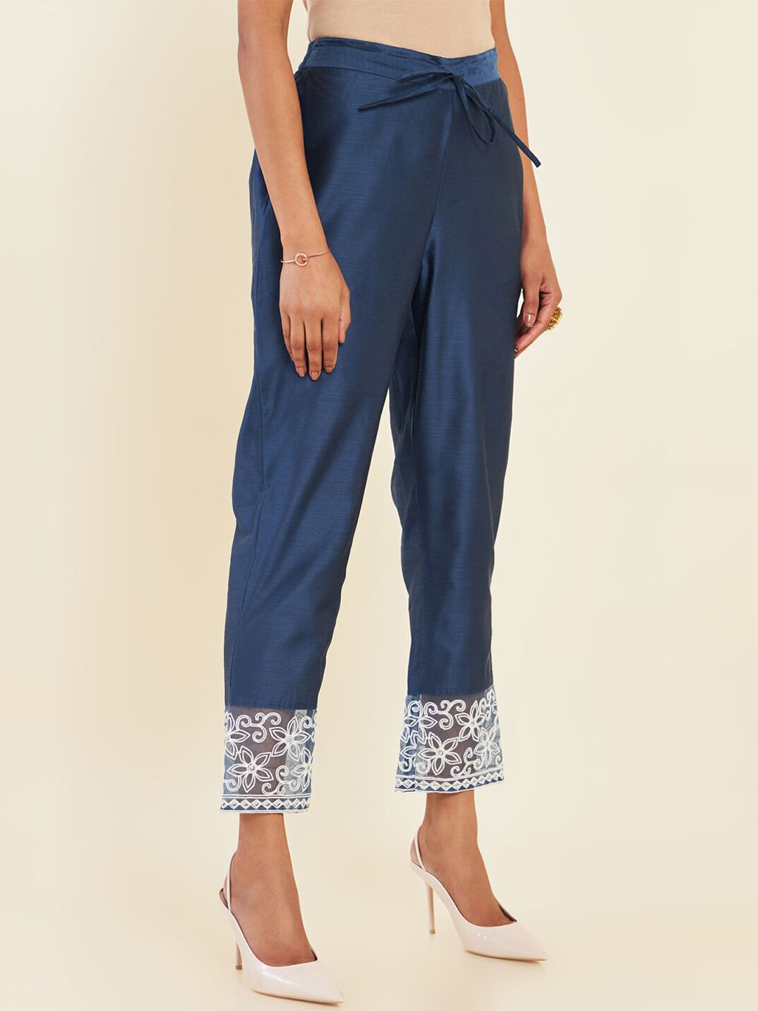 Dhiyona SO Women's Floral Embroidered Thread Work Chanderi Silk Kurta With Trousers & Dupatta