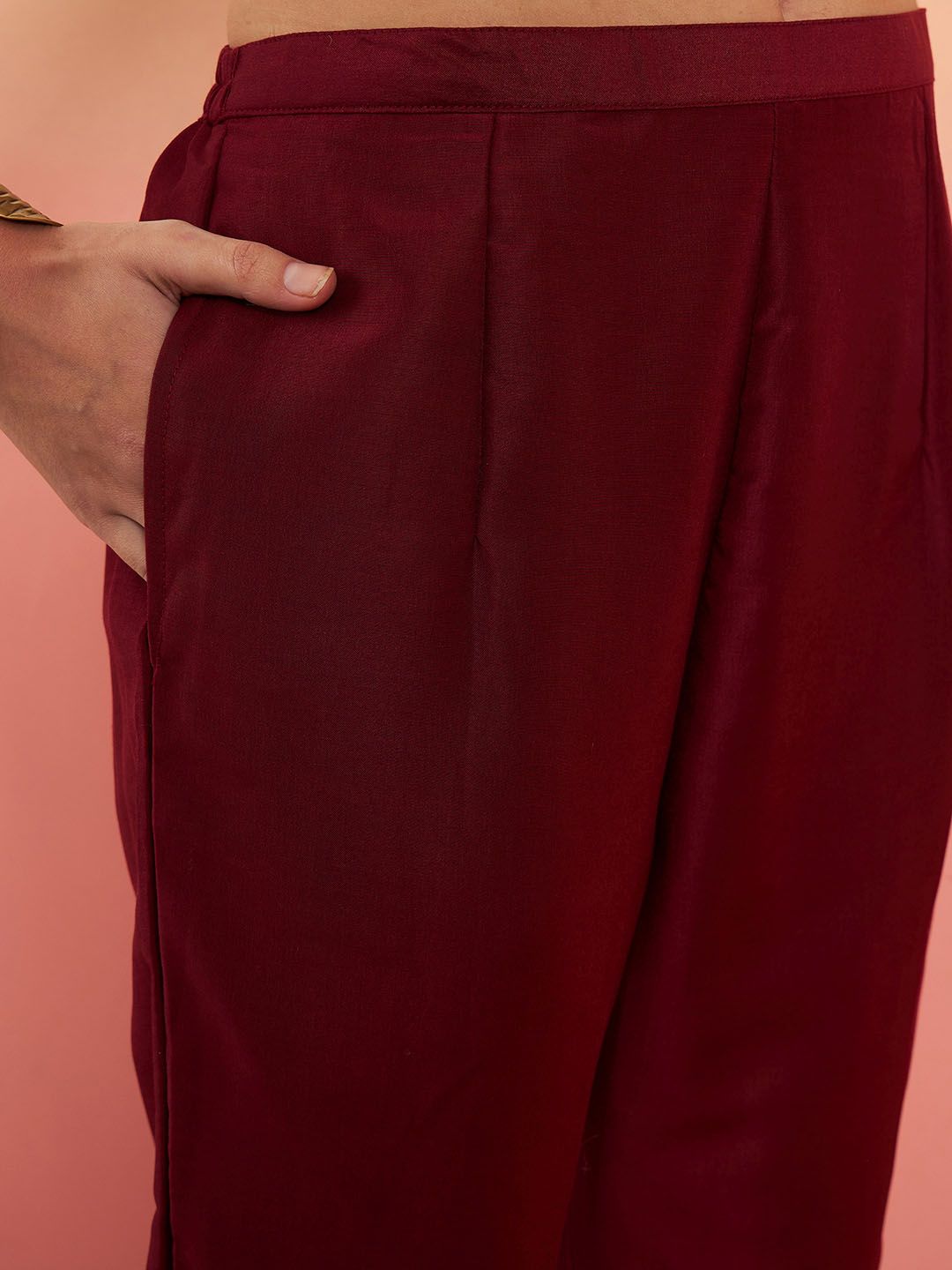 Women Maroon Floral Embroidered Regular Kurta with Trousers & Art Silk