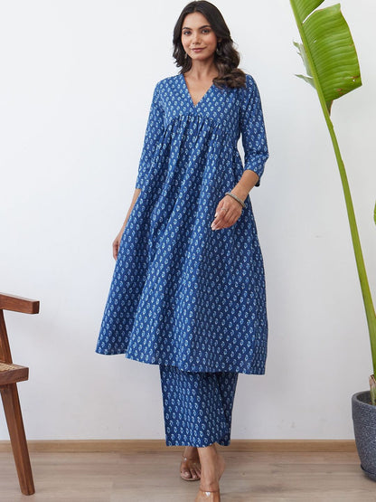 Dhiyona IE Women Ethnic Motifs Printed Empire Pure Cotton Kurta with Trousers