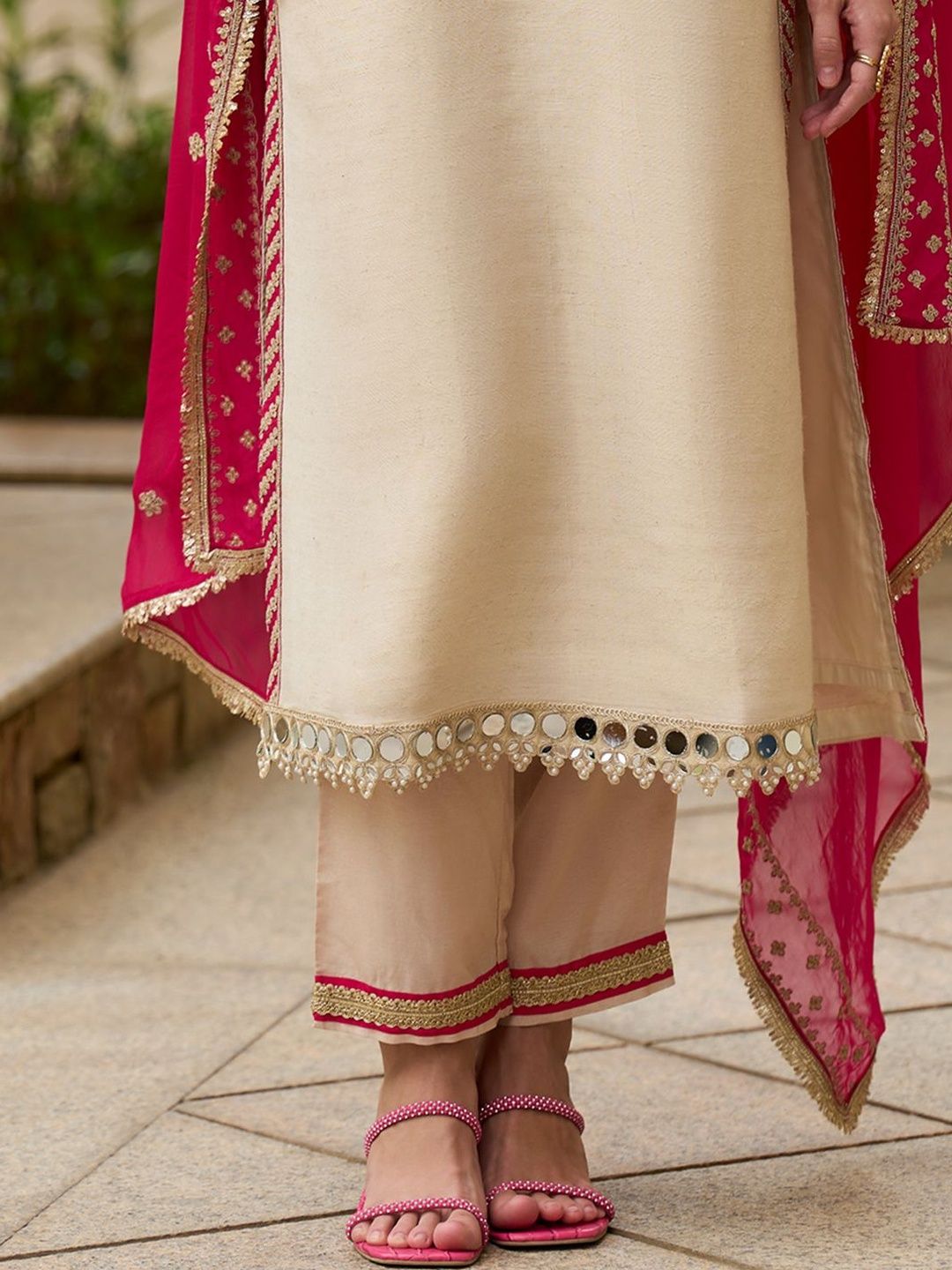 Ethnic Motifs Embroidered V-Neck Mirror Work Kurta With Trousers & Dupatta