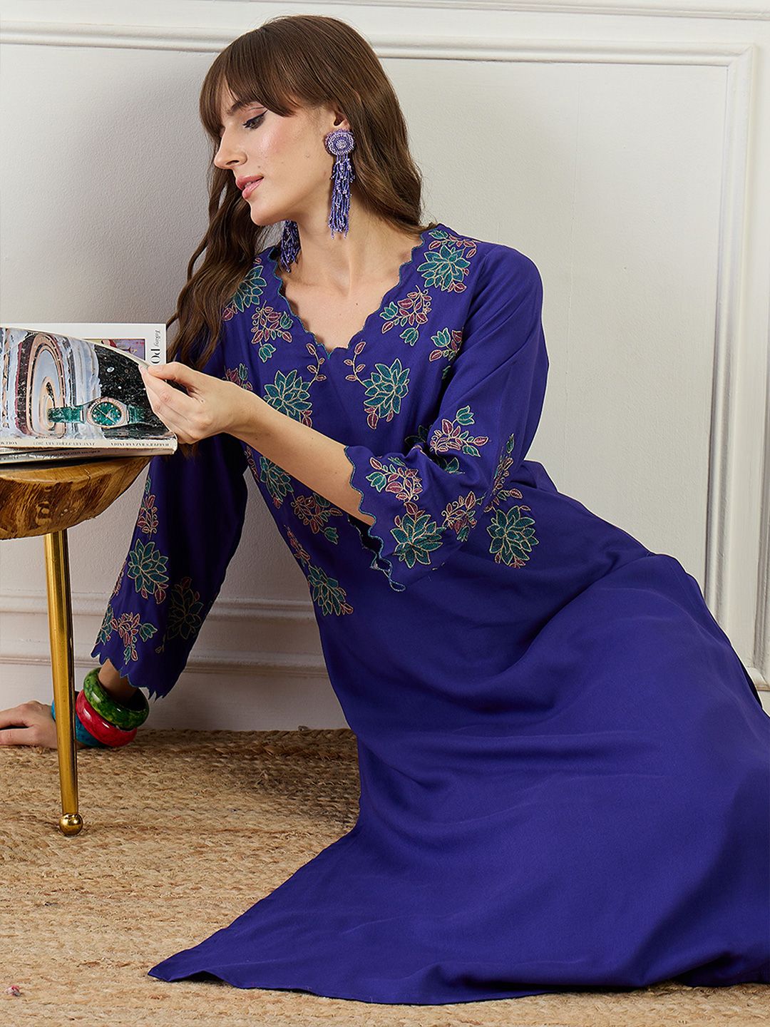 Women Floral Embroidered Regular Thread Work Kurta with Palazzos